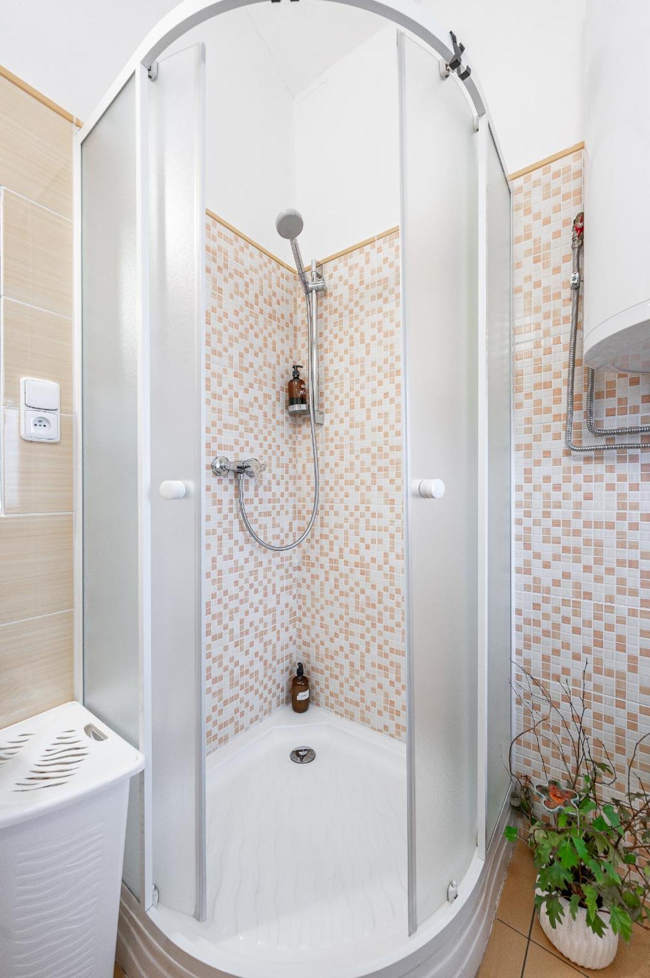 2 Room Flat Hlavna Kosice With Parking エクステリア 写真