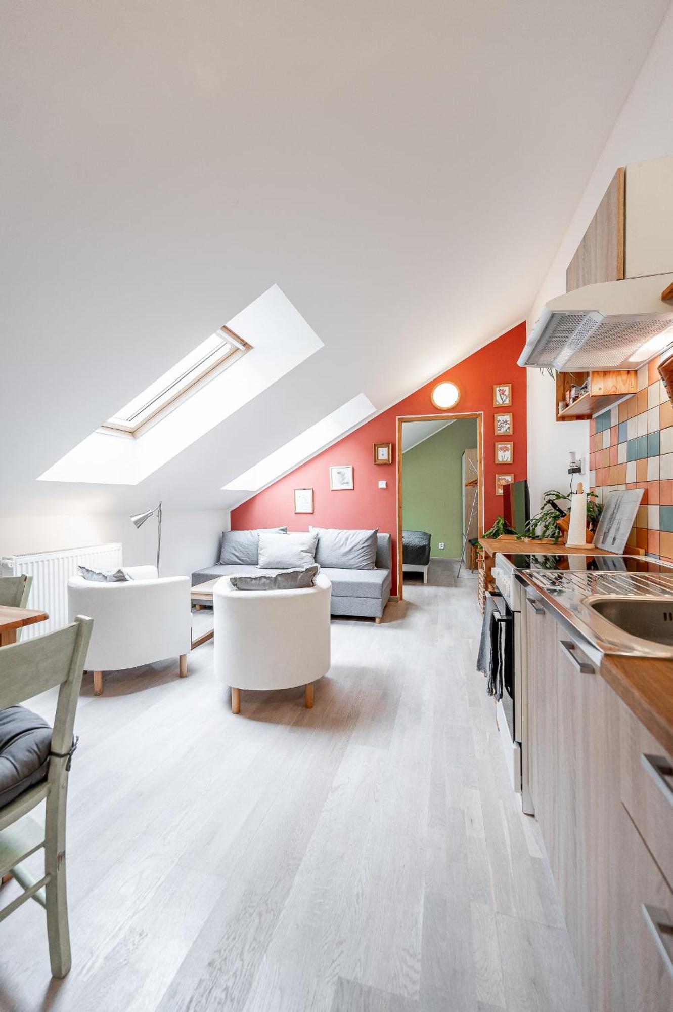 2 Room Flat Hlavna Kosice With Parking エクステリア 写真